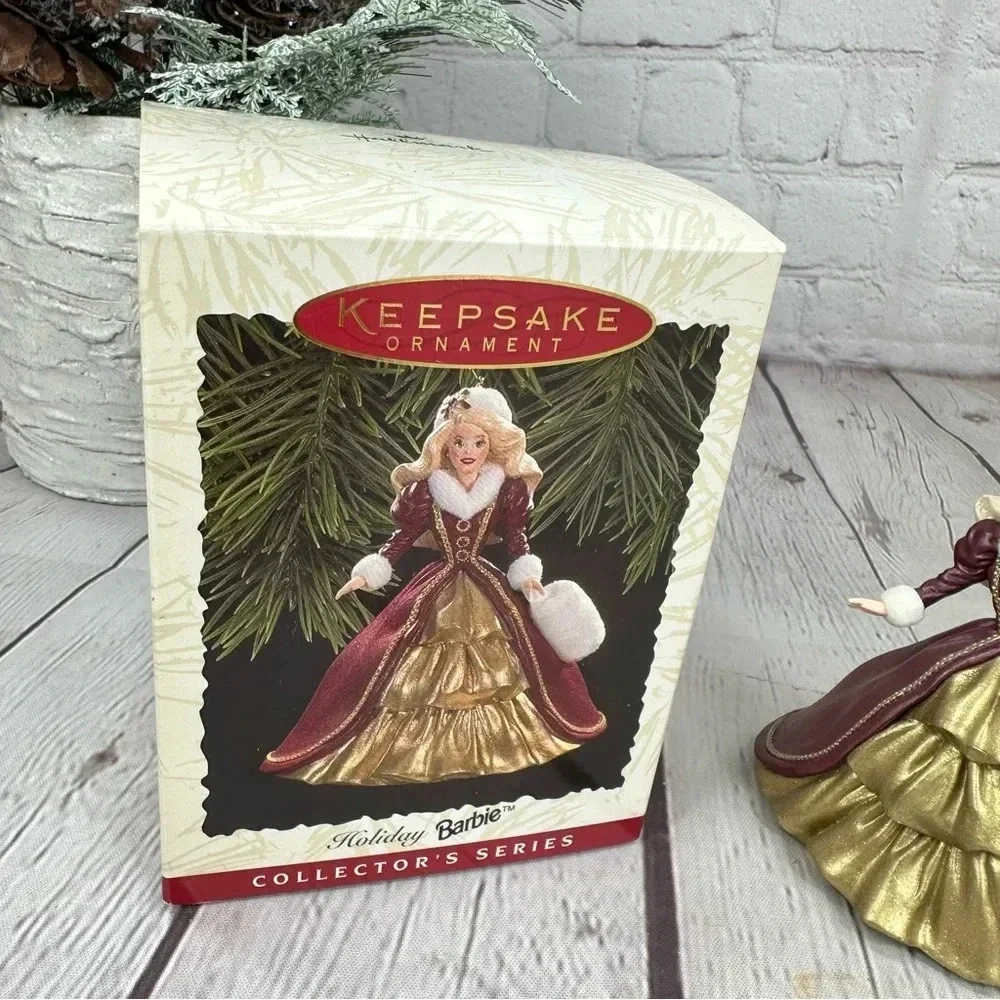 Hallmark excellent preowned